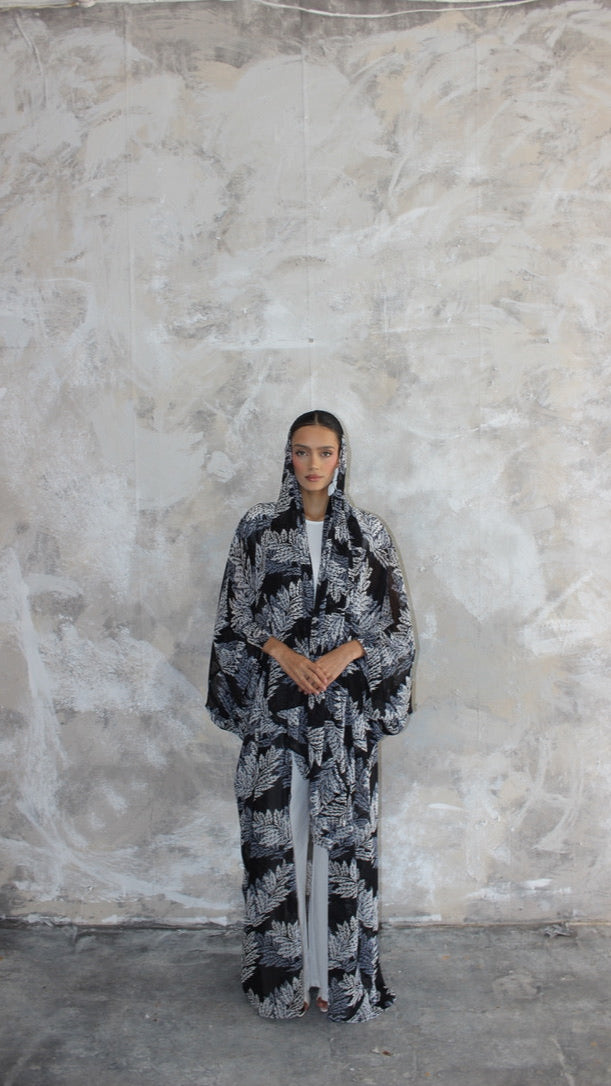 Sommer Dark Blue Print Kimono and Scarf Set
