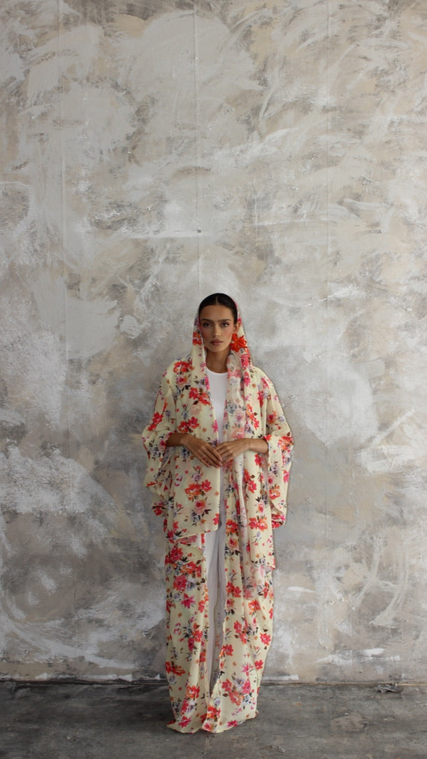 Sommer Butter Cream Printed Kimono and Scarf Set