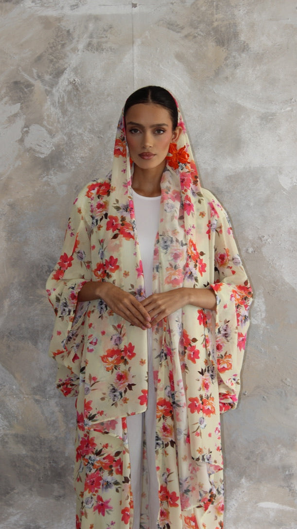 Sommer Butter Cream Printed Kimono and Scarf Set