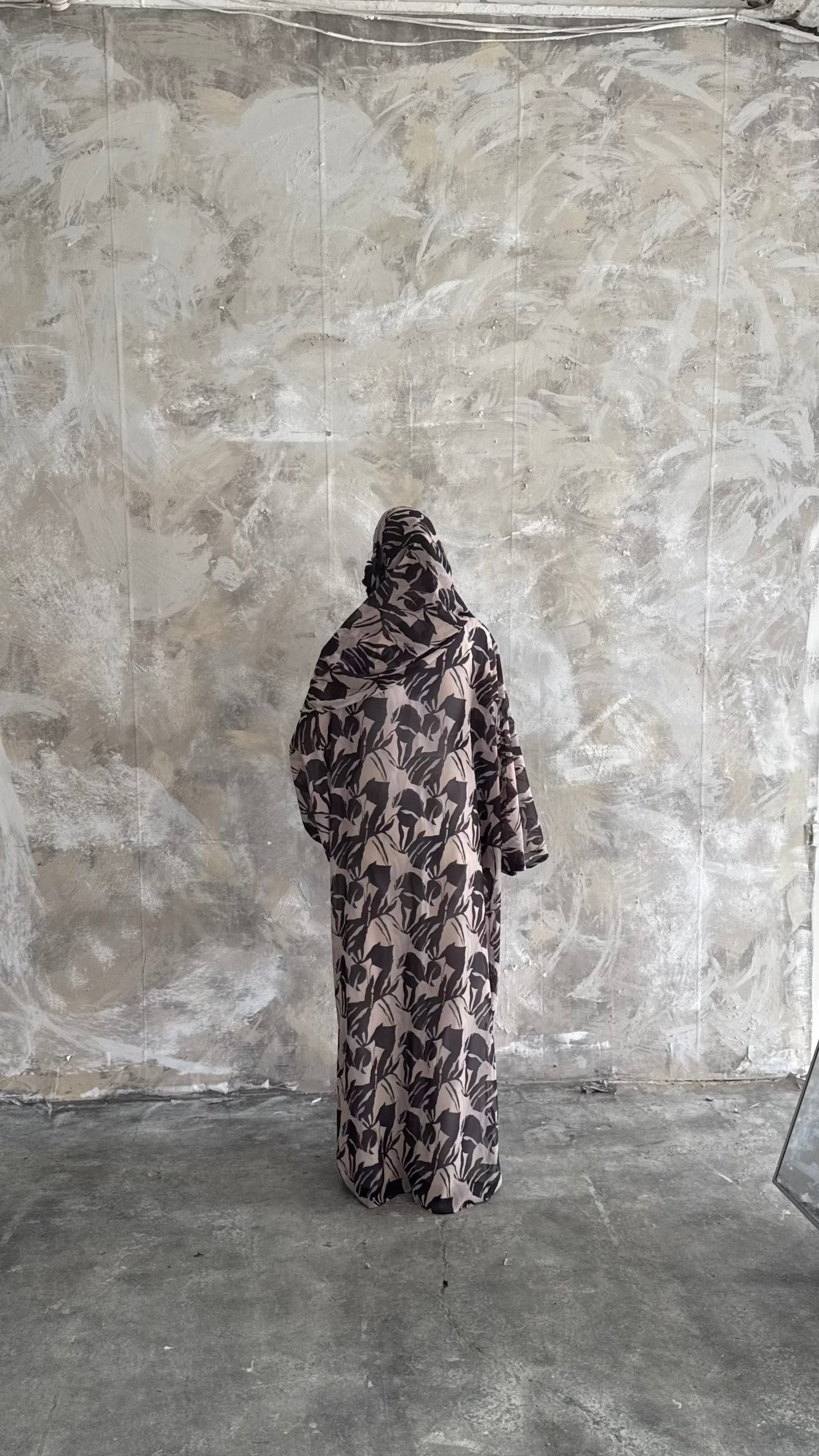 Sommer Black and Nude Print Kimono and Scarf Set