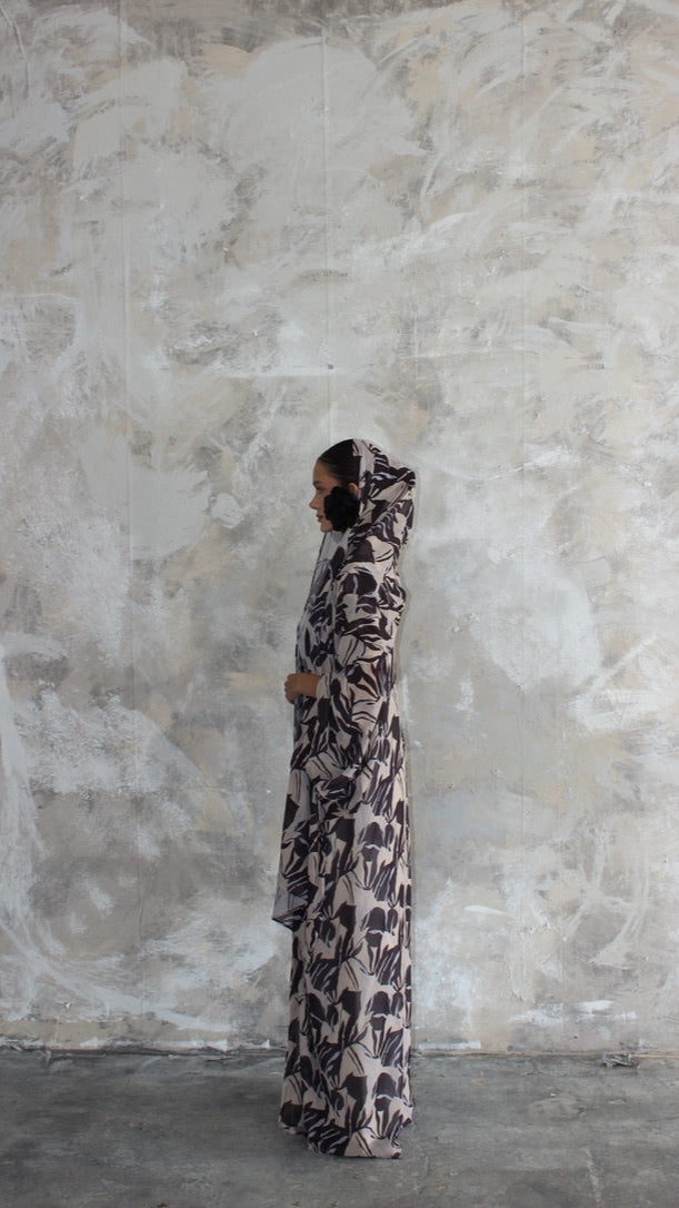 Sommer Black and Nude Print Kimono and Scarf Set