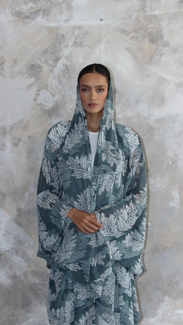Sommer Cadet Blue Print Kimono and Scarf Set