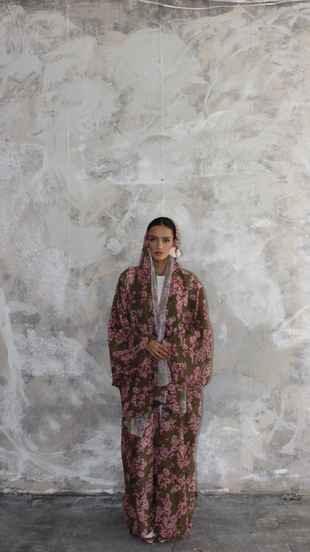 Sommer Khaki Printed Kimono and Scarf Set