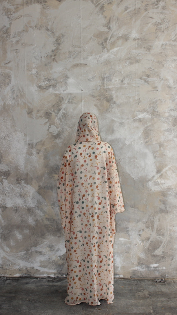 Sommer Bisque Printed Kimono and Scarf Set