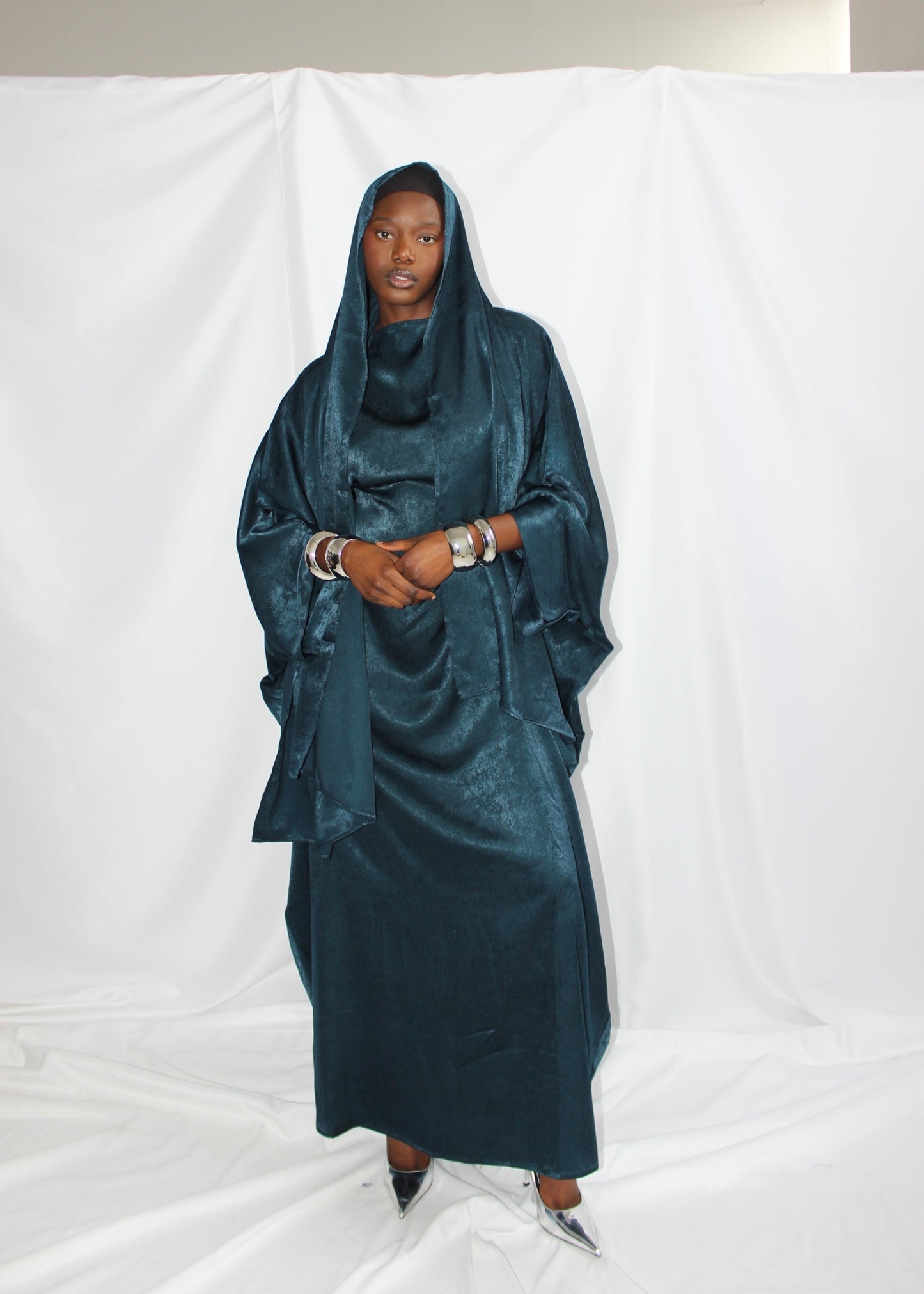 Hanifa Abaya & Scarf Set in Teal