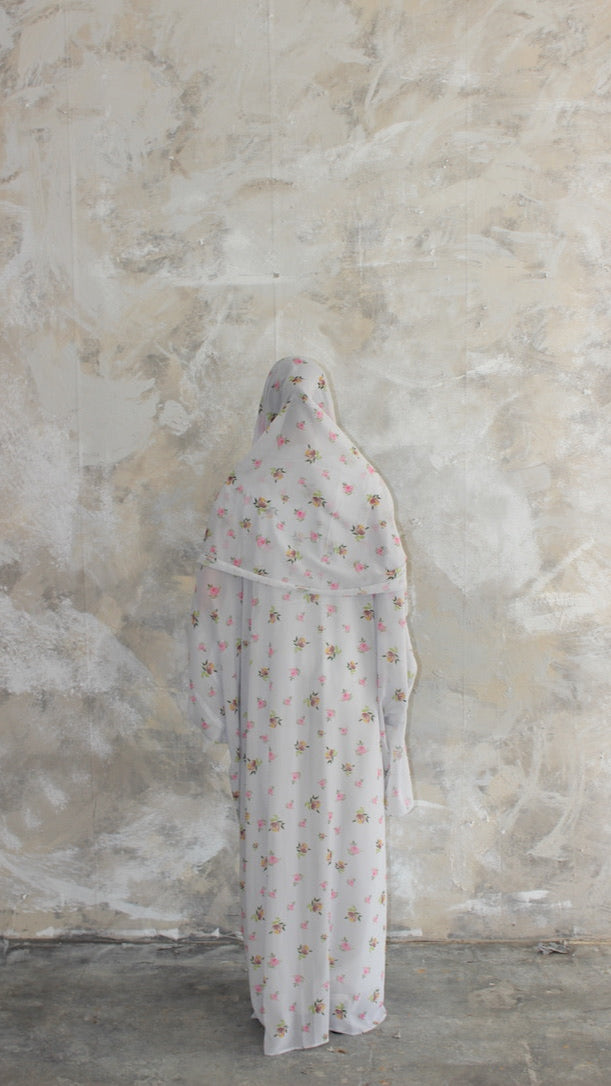 Sommer Rose Printed Kimono and Scarf Set