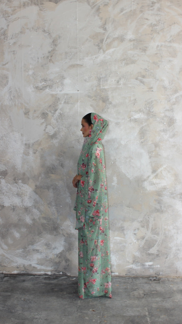 Sommer Matcha Printed Kimono and Scarf Set