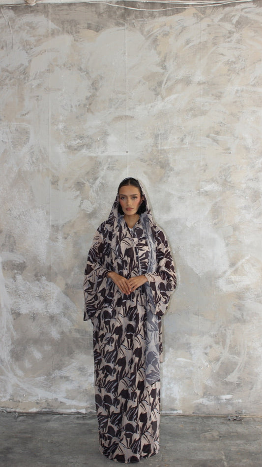 Sommer Black and Nude Print Kimono and Scarf Set