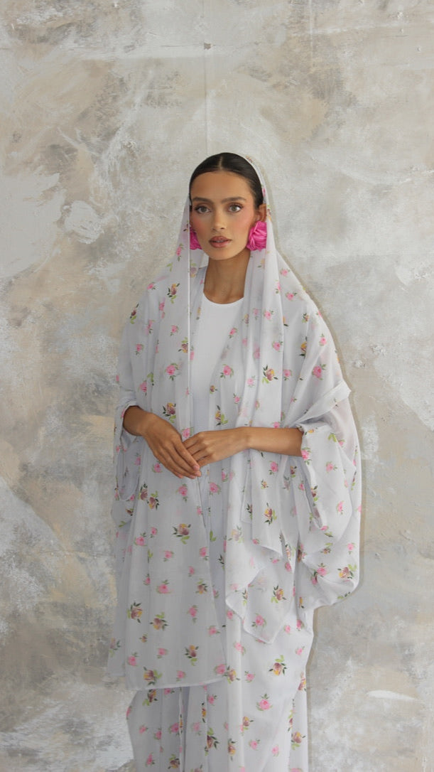 Sommer Rose Printed Kimono and Scarf Set