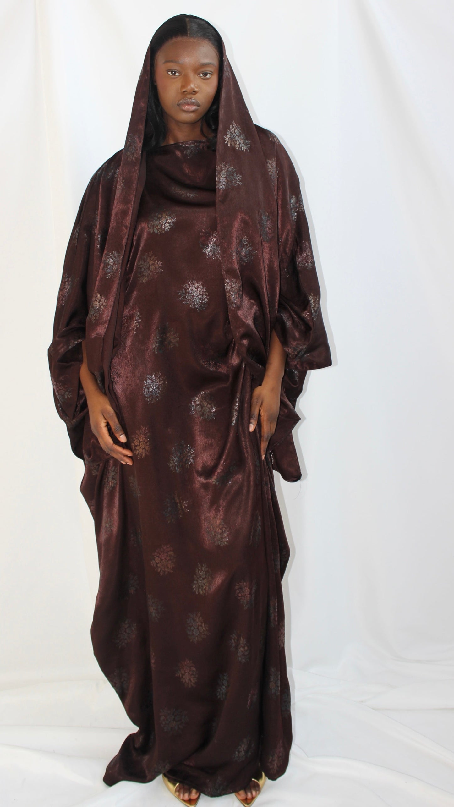 Hanifa Print Abaya & Scarf Set in Brown