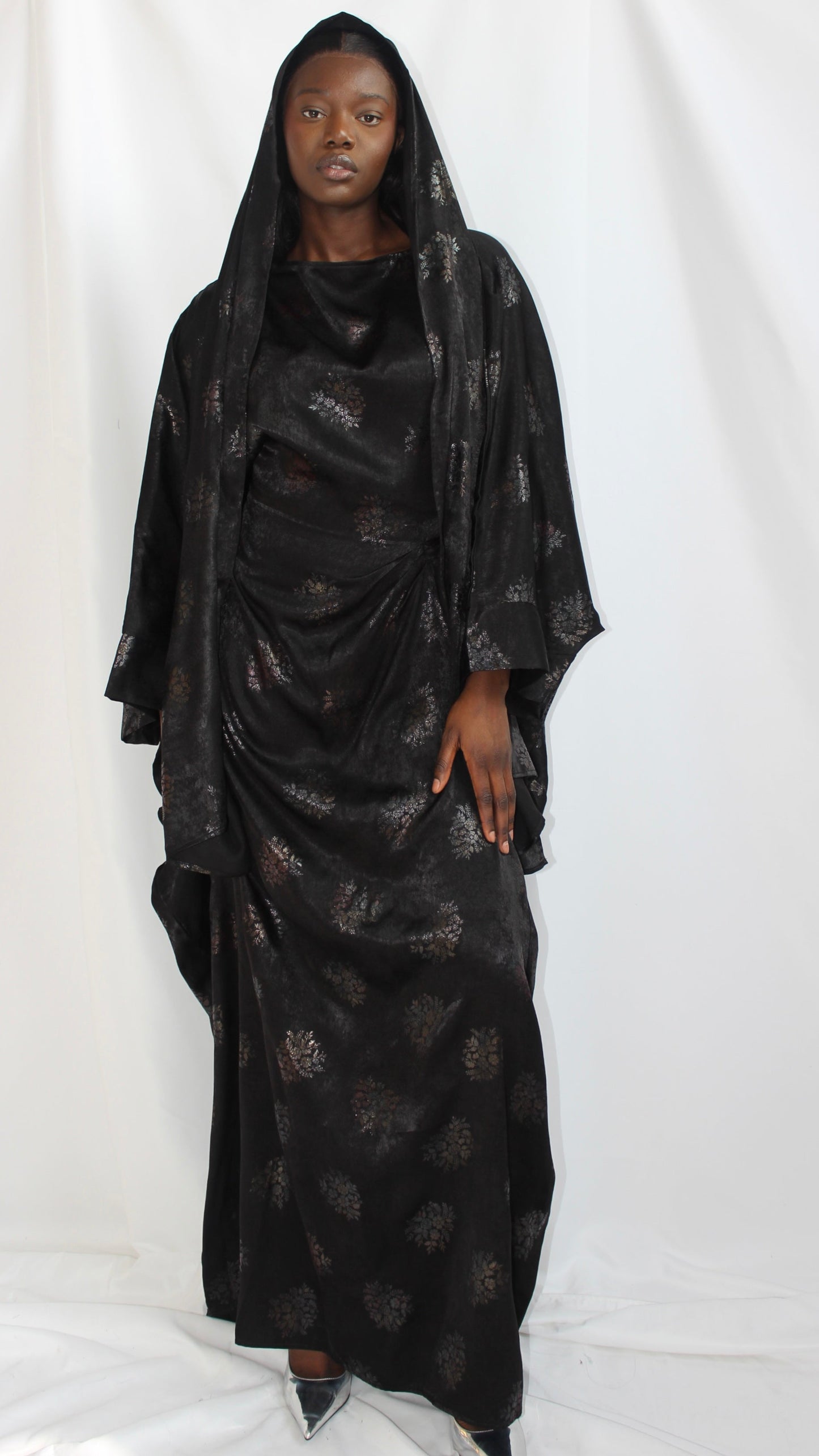 Hanifa Print Abaya & Scarf Set in Black