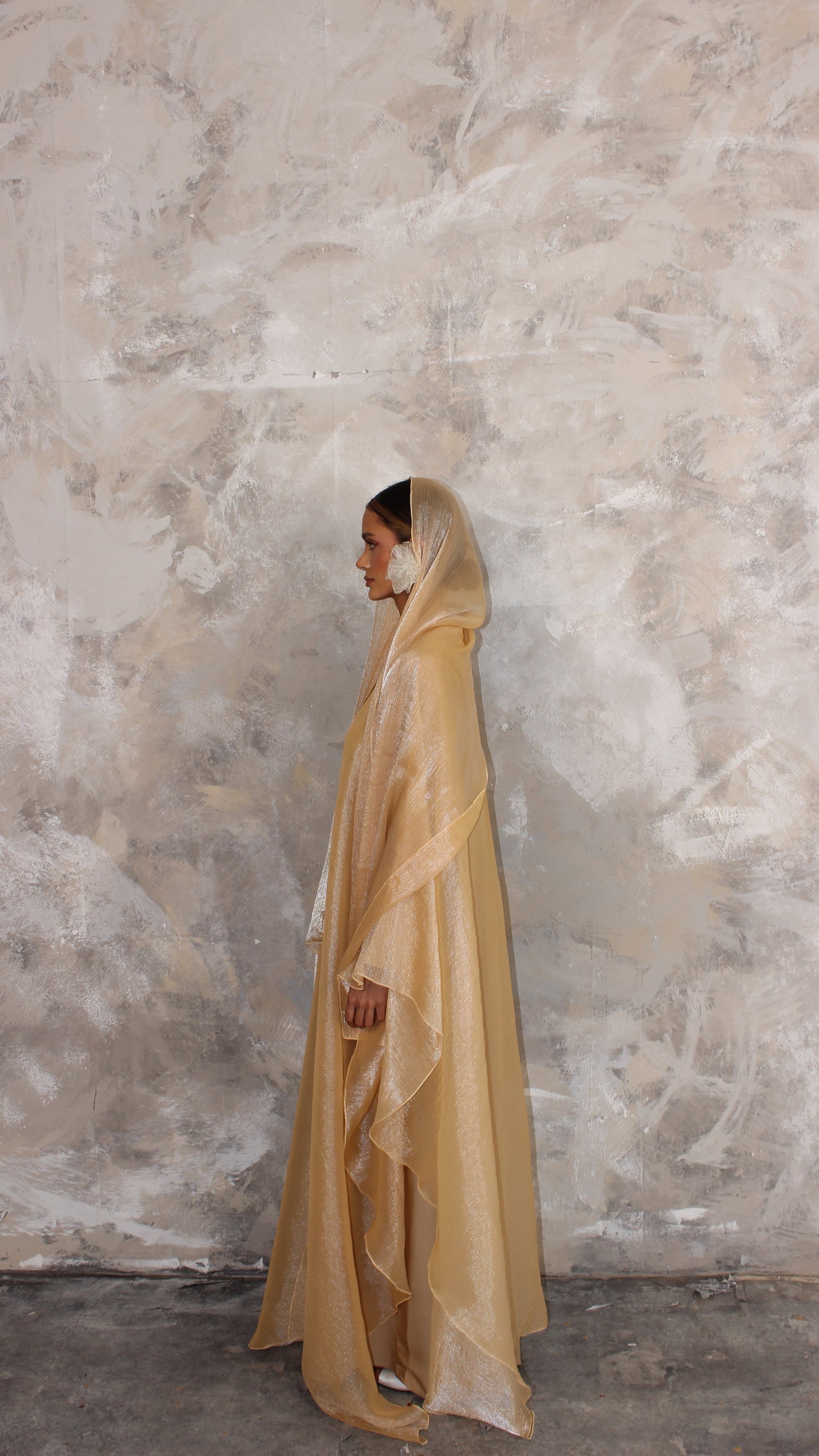 Alaia Organza Abaya and Scarf Set in Pastel Peach